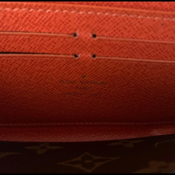 Discontinued Monogram Clemence Wallet - Picture 11 of 14